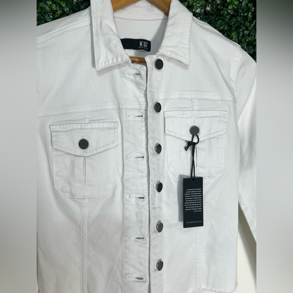 Kut from the Kloth Kara Fray Hem White Denim Jacket Size Small NWT - Picture 2 of 12